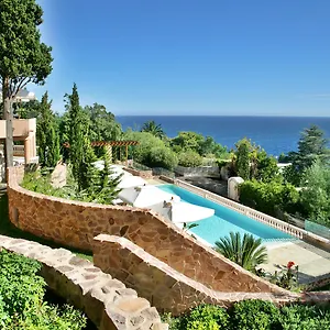 Отель Tiara Yaktsa Cote D'azur